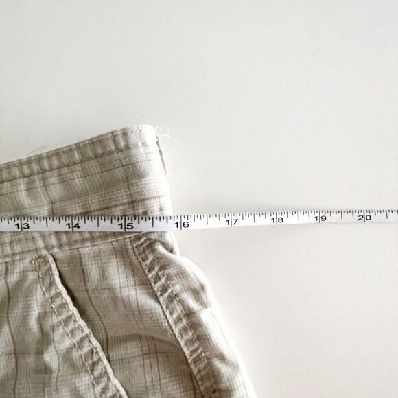 Billabong Chino Shorts Tan Plaid Mid Length Flat Front Men's Size 30 - Picture 9 of 10